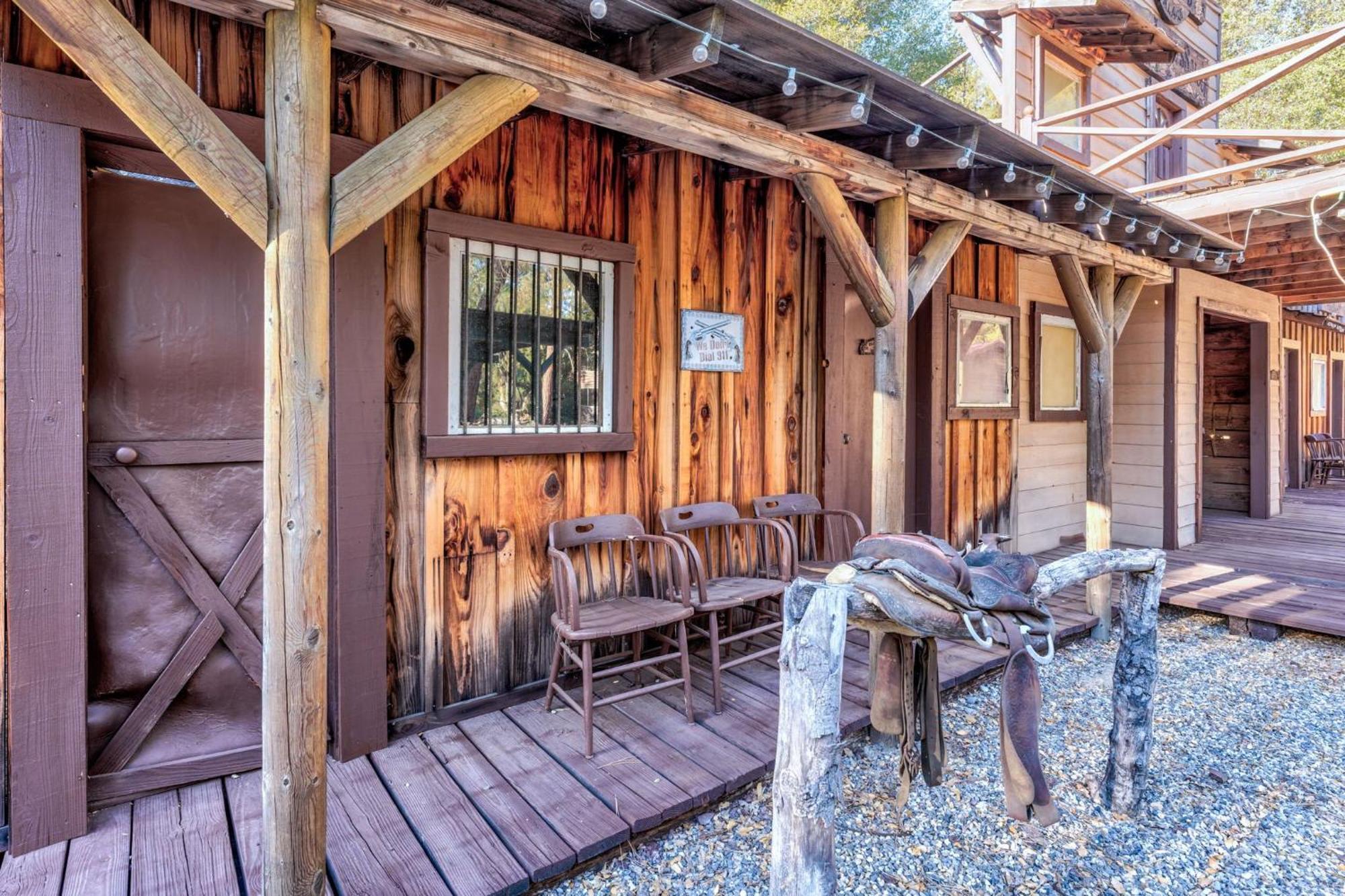 Goldside Mansion W/Sleeping For 20 And Tons Of Fun Oakhurst Exterior foto