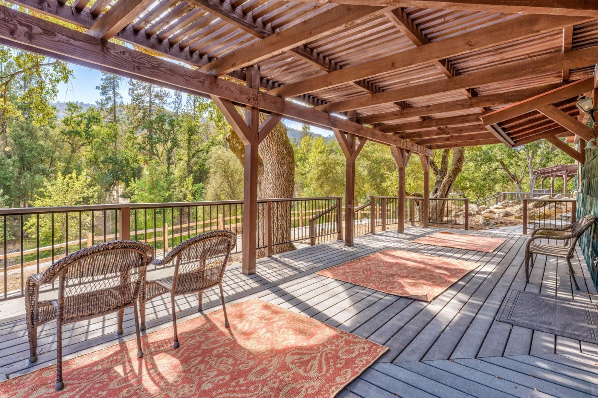 Goldside Mansion W/Sleeping For 20 And Tons Of Fun Oakhurst Exterior foto