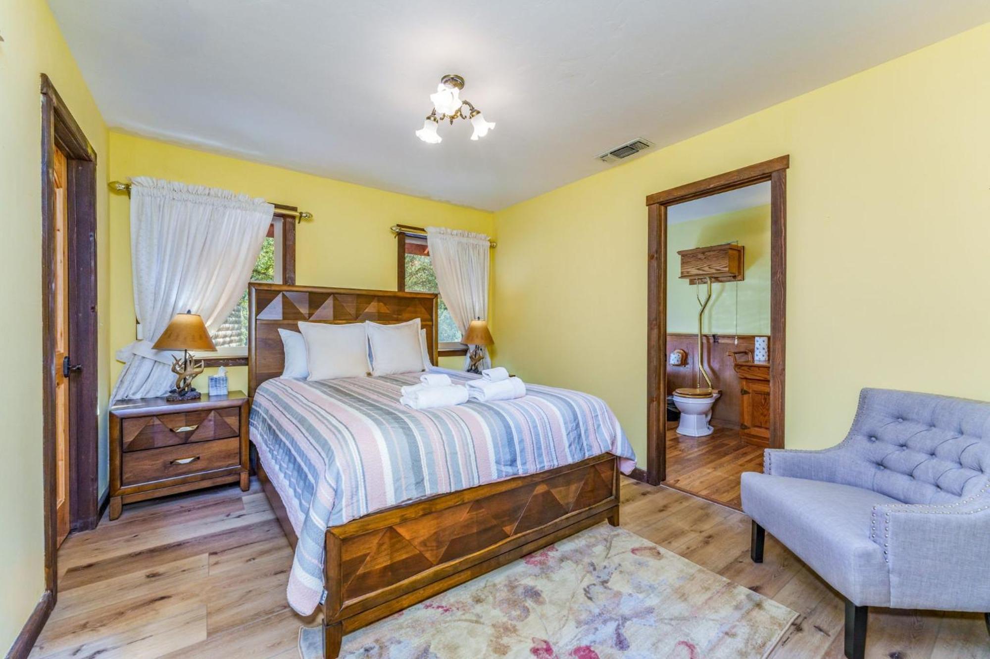 Goldside Mansion W/Sleeping For 20 And Tons Of Fun Oakhurst Exterior foto