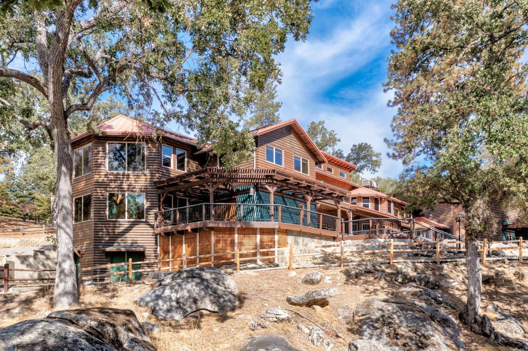 Goldside Mansion W/Sleeping For 20 And Tons Of Fun Oakhurst Exterior foto