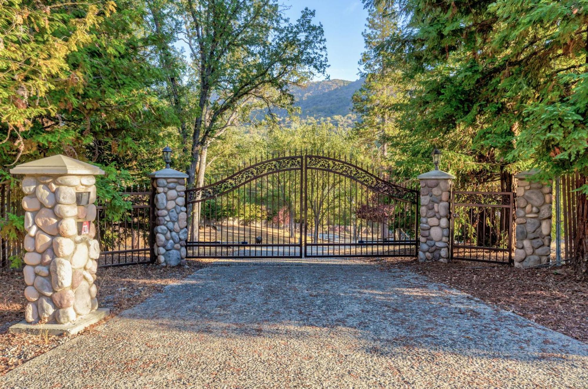 Goldside Mansion W/Sleeping For 20 And Tons Of Fun Oakhurst Exterior foto