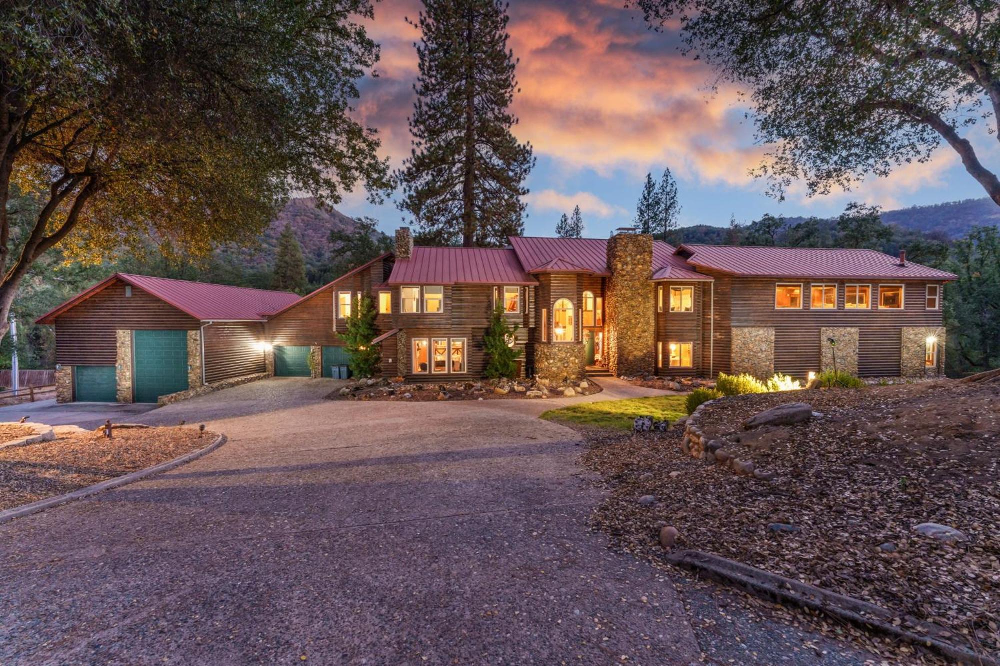 Goldside Mansion W/Sleeping For 20 And Tons Of Fun Oakhurst Exterior foto