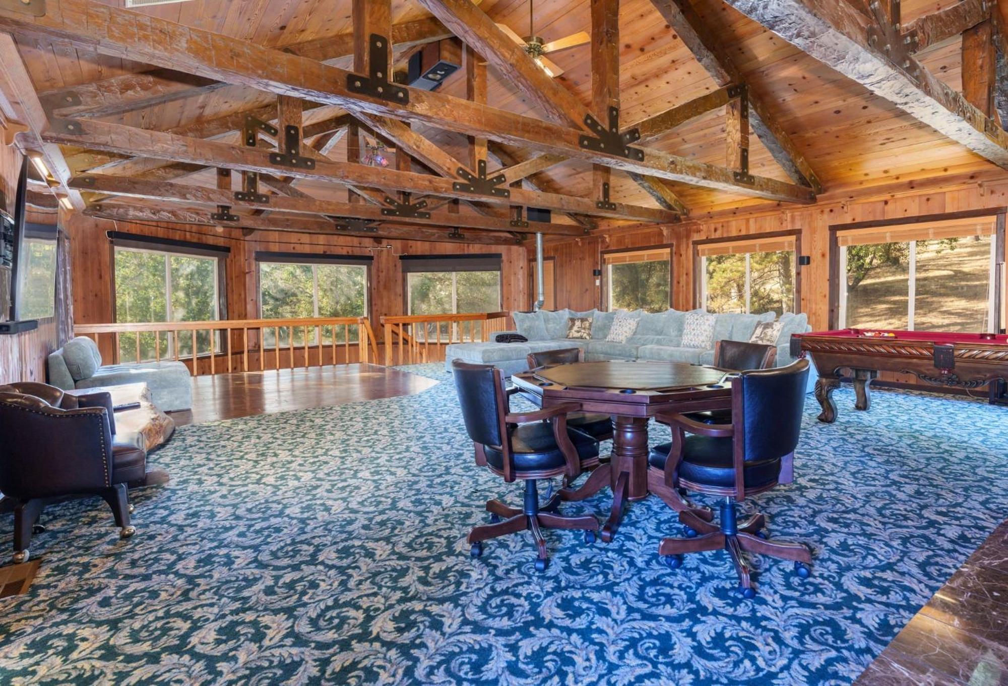 Goldside Mansion W/Sleeping For 20 And Tons Of Fun Oakhurst Exterior foto