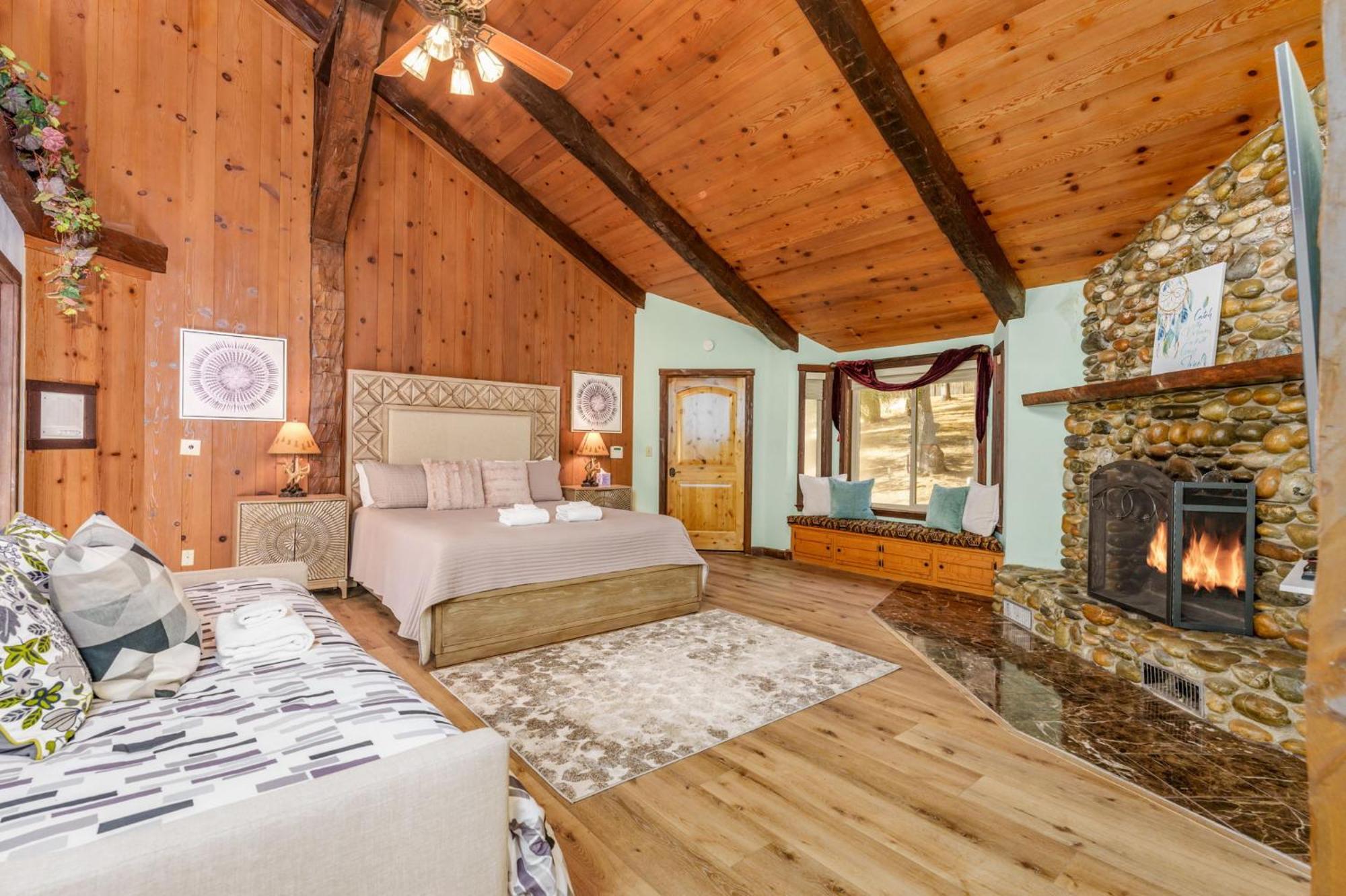 Goldside Mansion W/Sleeping For 20 And Tons Of Fun Oakhurst Exterior foto