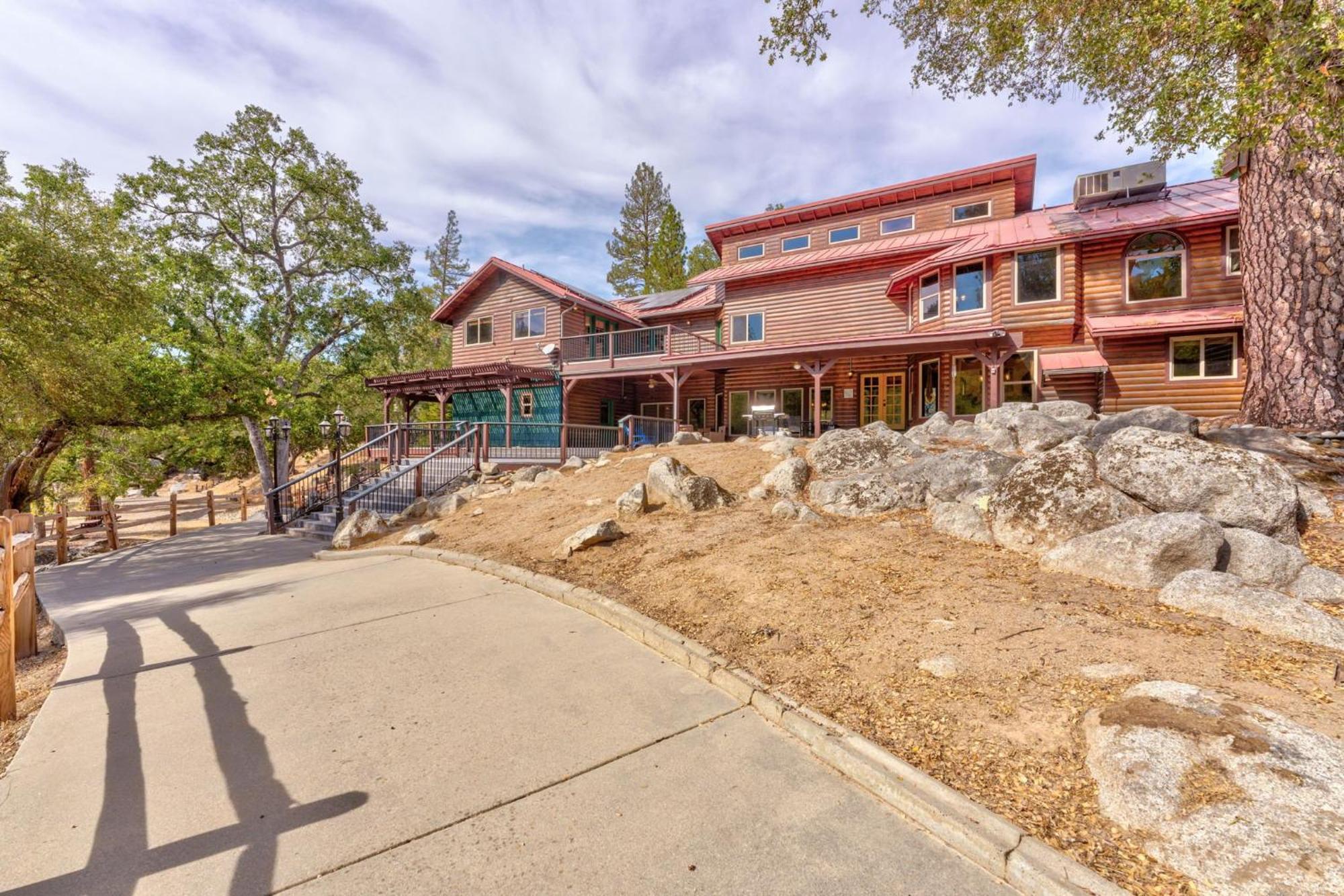 Goldside Mansion W/Sleeping For 20 And Tons Of Fun Oakhurst Exterior foto